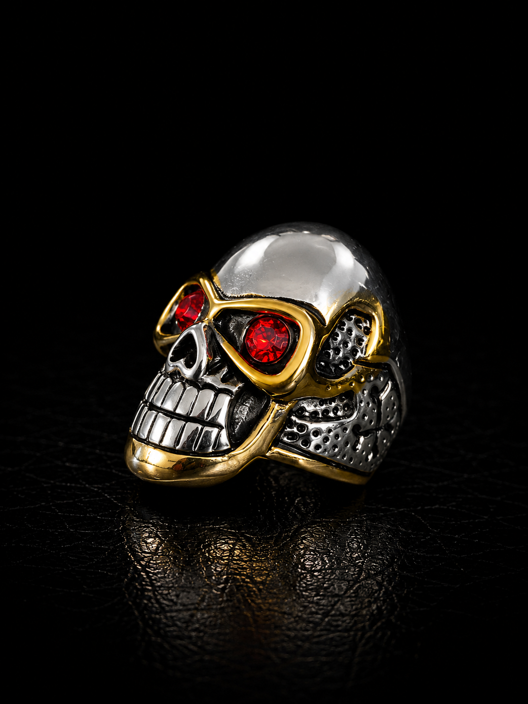 Red Eye Skull Stainless Steel Ring