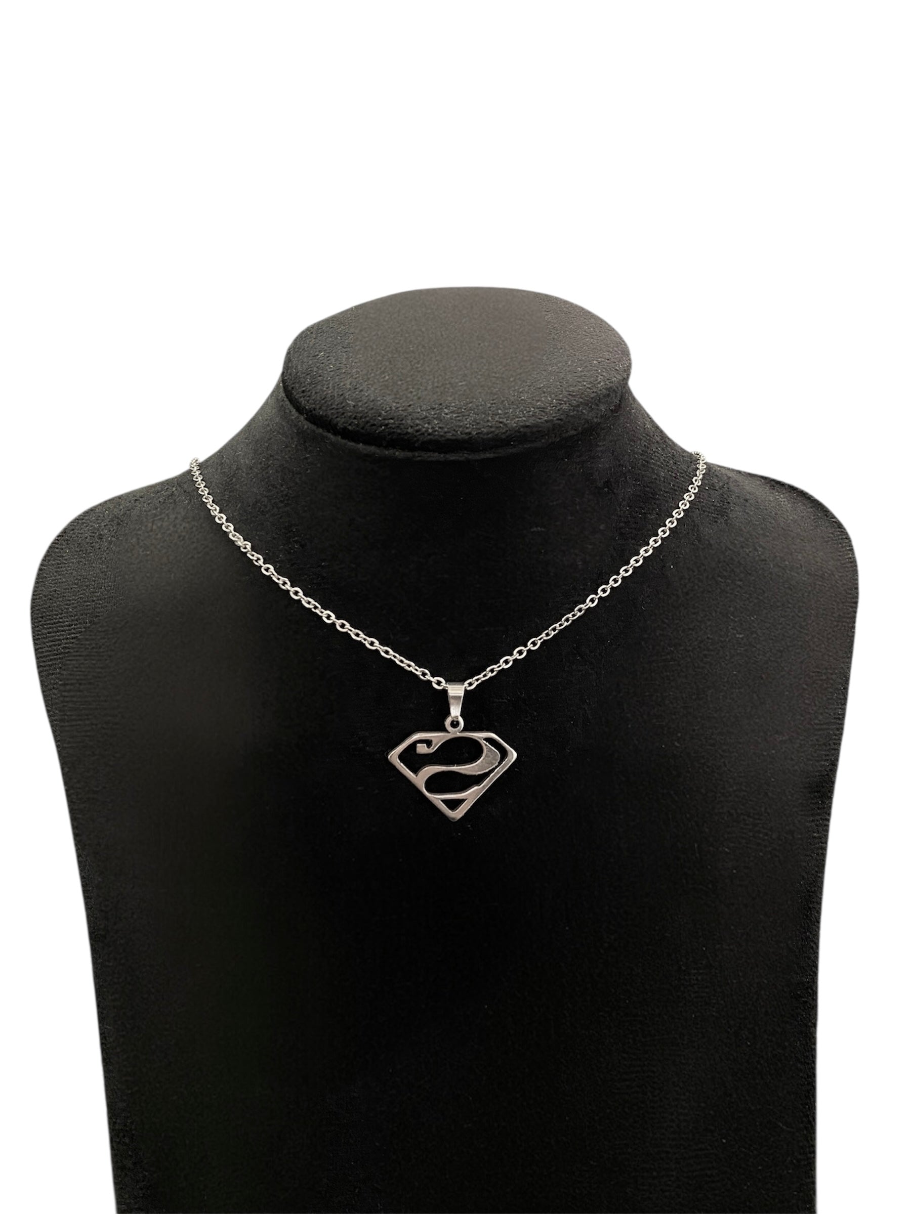 Superman necklace (Buy 2 get 1 free)