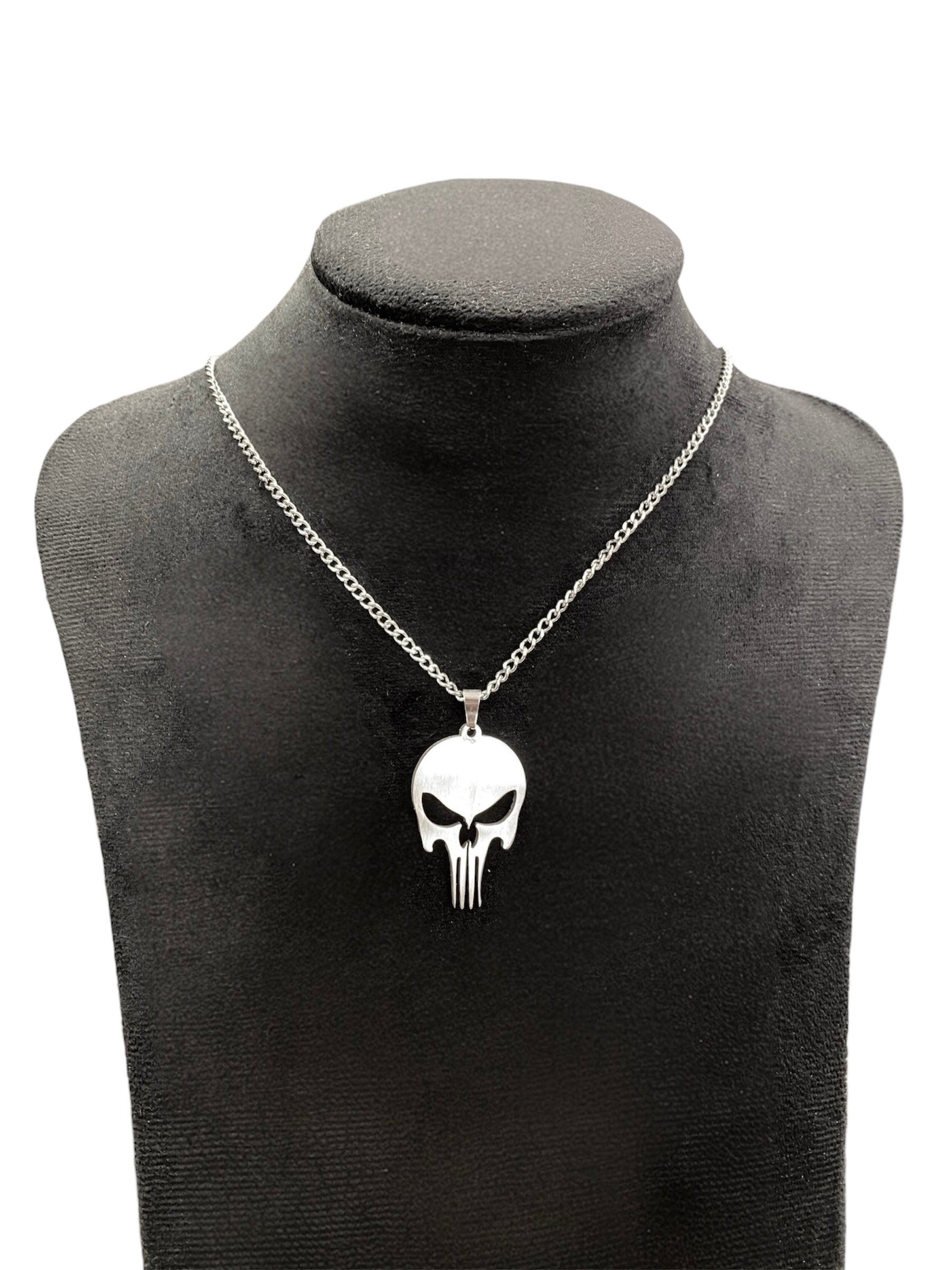 The punisher necklace (Buy 2 get 1 free)