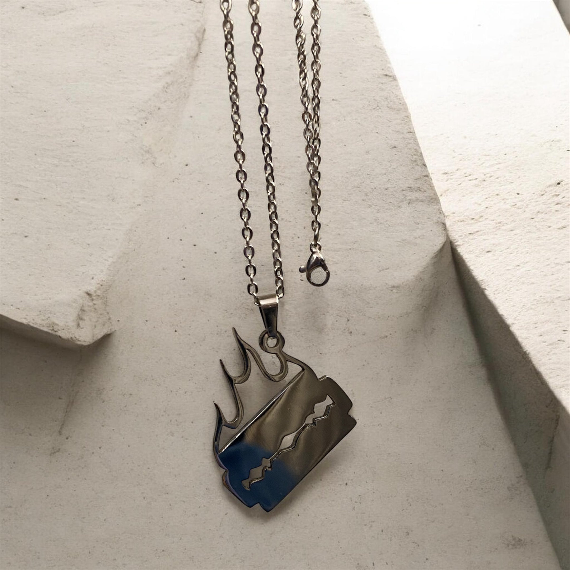 Fire razor necklace (Buy 2 get 1 free)